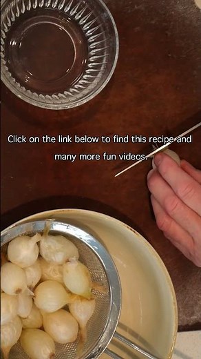 How to Peel Pearl Onions Like Julia Child. Wait for the blooper! #shorts #recipe #juliachild #howto