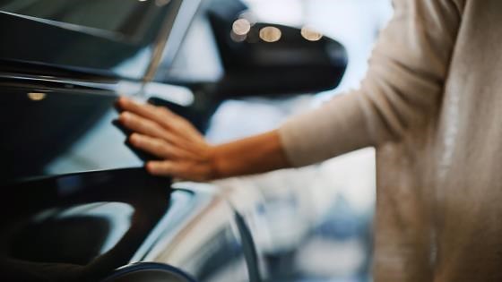 The Pros and Cons of Leasing Vs. Buying a Car