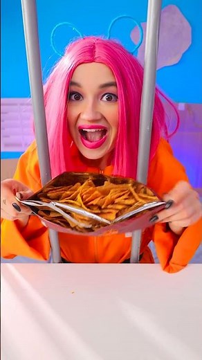 Snack Attack: The Ultimate Chip Bag Trick! 🎊