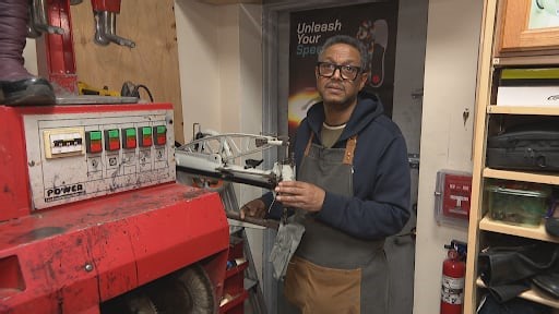 Long-time Dufferin Mall shoe repairman to have crucial machine replaced thanks to customer