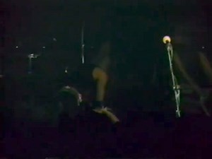 THE EXPLOITED - Barmy Army (Live at the Palm Cove , 1983) | Commando METAL Vídeos