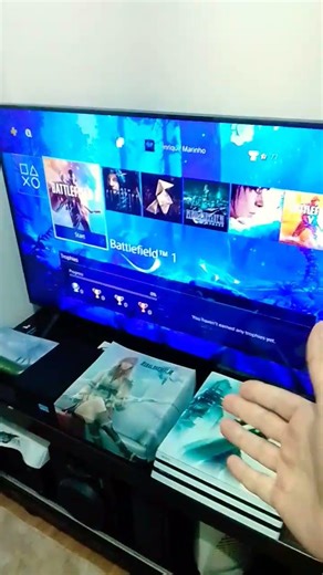 Primeira vez colocando a mídia de blu-ray de Battlefield 1 para jogar no PS4 Pro #shorts
