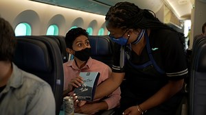 United Airlines lets passengers pre-order snacks and meals - WTOP News