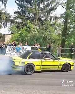 Cops turning a blind eye !! 🤣🤣 | Dirty Drifting