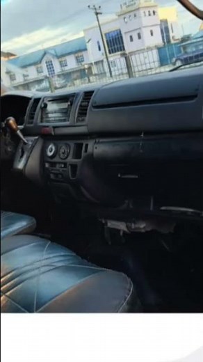 Clean and sharp Toyota Hummer bus Sound Engine and gear box Price=#10Mil