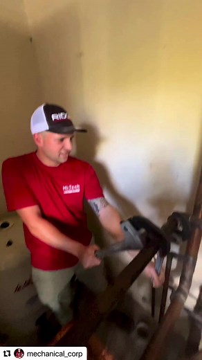 47K views · 692 reactions | Around and around they go!  On this #RIDGIDWrenchWednesday, @mechanical_corp uses his RIDGID Rapid Lock Wrenches which allows for rapid adjustments with just a push of a button. #RIDGID #RIDGIDTools #RIDGIDWrench #wrench #wrenches | RIDGID Tools | Facebook