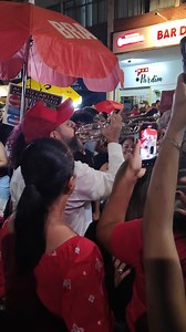 411K views · 30K reactions | #Brasília #Agora #bolsonaroNACADEIA2025 Festa antecipada da condenação dos golpistas e traidores da Pátria leva multidão ao êxtase político na capital sede dos três poderes. Brasília, Asa Norte, Bar do Pardim Vídeo Raquel W | Jornalistas Livres | Facebook