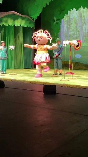 Upsy Daisy in the Night Garden Live