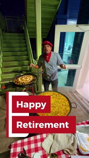 “Celebrate retirement with live paella catering 🔥 Houston & Katy 📍 📞 281-306-5928 #houston #catering #paellas #party