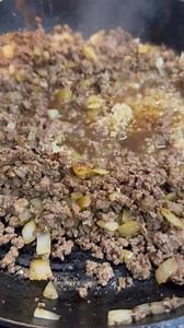 Creamy beef & gnocchi skillet dinner🔥 Recipe 1 lb ground beef 1 onion chopped 1/2 tsp each of salt and pepper 1 tsp each of paprika and Italian seasoning 1 TBSP of minced garlic 1 15 oz can of fire roasted diced tomatoes 1 handful of spinach leaves 1/2 cup beef broth 3/4 cup heavy cream 1 cup shredded Parmesan cheese 1 pack of gnocchi Steps -brown ground beef in a skillet over medium high heat with onions -season with salt, pepper, paprika, and Italian seasoning -drain grease -add minced garlic