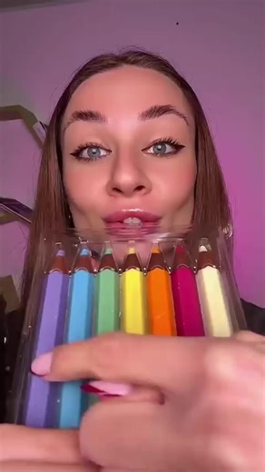 Choosing Between Pink and Purple: Color Preferences Explained