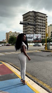 Brenda Perlaza Walking Leak Video on the Street