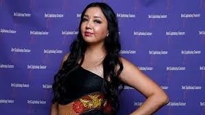 Lisa Muswagon - Strong Woman Song lyrics