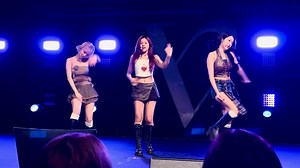 女团热舞开唱饭拍 Love or Die’ New Legacy live in Boston 250909_哔哩哔哩_bilibili