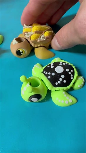 We've just had a close encounter of the Turtle kind! Check out our newest Tumbler Straw Topper, Sip