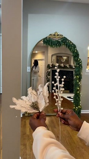 Floor Mirror Christmas Decor 🎄🪞 Elegant Garland Styling Inspiration