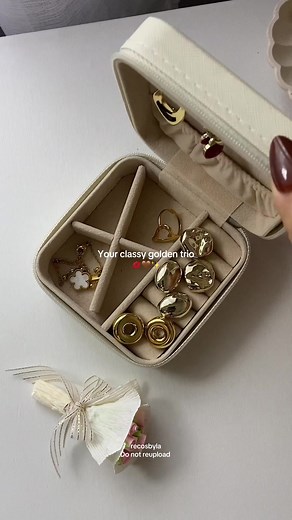 Stylish Earring Sets for Women: 3 Ways to Shine