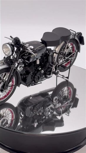 Vincent Black Shadow- Revell 1/12