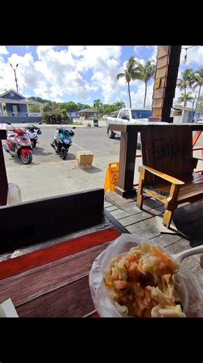 The #FishFry in Nassau Bahamas is open. A few restaurants burned down but NOT the entire area. #nassau #bahamas | Jas Atl