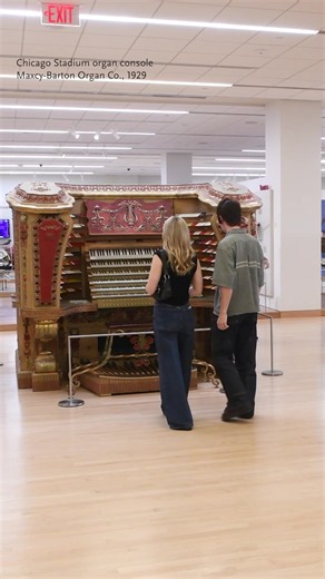 Chicago Stadium Pipe Organ Console on Display at MIM