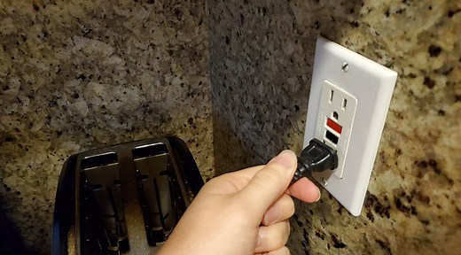 Can You Wire Multiple GFCI Outlets (Daisy Chain) on the Same Circuit?