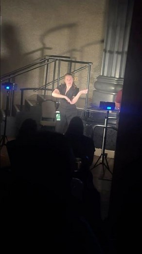 Sign Language Interpreter Steals the Show | Streetlight Manifesto Live @ Hard Rock Orlando #ska