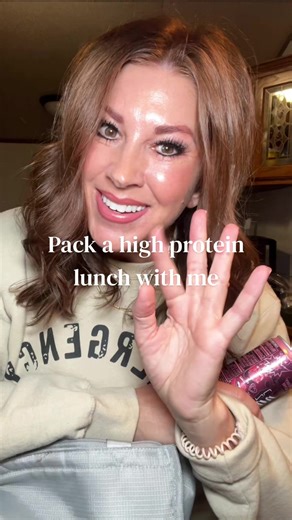 Trying to get 100g-140g of protein in a day…..keeping carbs low esp simple carbs. Not counting calories but tying to make mindful healthier whole food choices. #nurse #emergencynurse #proteingoals #nightshift