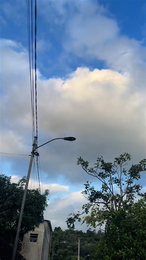 Caio_croches on Instagram: "Não é o cordão, não é o relógio… faltava o 🔑 do kit: o bonézinho do Caio Crochê 😮‍💨🔥 Agora sim, baile garantido! 🚀🧢#CrochêÉLuxo”#CaioCrochê #BoneDeCroche #EstiloNoBaile #LookDoDia #TrapStyle #BaileFunk #Drip #ModaUrbana #CrocheÉChave #StreetStyleBrasil #BonePersonalizado #KitPesado"