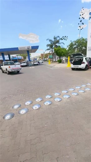 Installing Roof Lining in Your Golf Vehicle