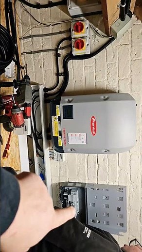 Fitting 2x 5kw fronius primo inverters and testing installation