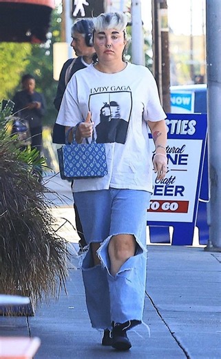 Amanda Bynes shares she's lost 28 pounds after using Ozempic