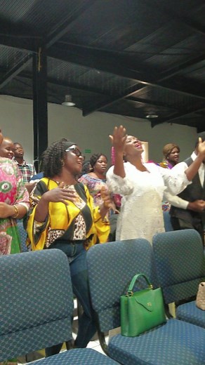 🎶M lee anya n’iru moo M lee anya n’azu moo M lee anya n’aka mri M lee anya n’aka ekpe M buru onye ezi okwu A ga m ahun Ihe ga-eme ka m jawa Chineke mma🎶 #ThanksgivingService #FollowJesus #SteppingIntoYourInheritance #OnEaglesWings #SundaysAtTEC #ElevationIkoyi | The Elevation Church Ikoyi
