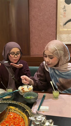 Preloved Makeup: Giveaway dan Decluttering Lebaran