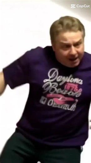 The moment Bill Anderson got a divorce with @violette1st