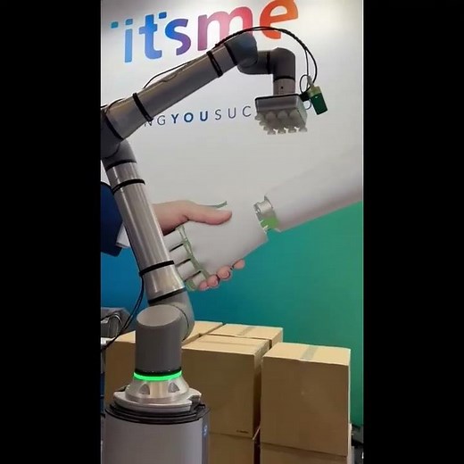 Pickit3D robot vision technology for depalletization at work
