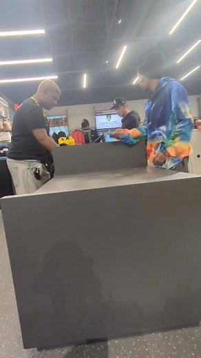 Living life after cancer.. extra cashier why he didn't come to the family reunion.lhhh trying to get the family discount... It didn't work | Carlos Morgan