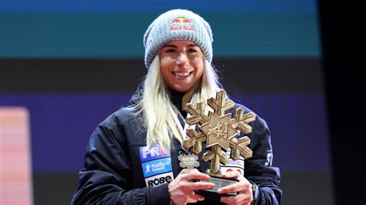 Ledecká chooses Snowboard over skis