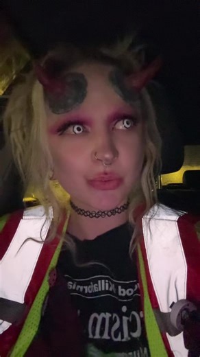 elf__queen__ (@elf__queen__)’s videos with original sound - :3