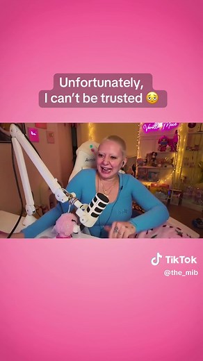 Playing Roblox Outlaster with @vanilla made me competitive real quick 😭 #vanillamace #vanillamacestream #roblox #rupaulsdragrace #streaming
