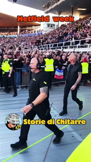 James Hetfield's Entrance Has the Crowd Going WILD #metallica #jameshetfield #concert