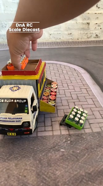 Pickup Truck, Innova car, monster truck and forklift cargo challenge #rc-cars #automobile