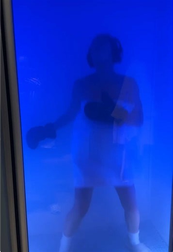 When you live in LA this is the closest thing you’ll feel to a real winter. #cryotherapy #cryo #wellness #pausestudios @Pause Studio
