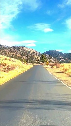 🚗🏔️ A Quiet Drive Through RMNP — Where the Mountains Do the Talking