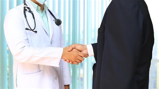 Yvelines : la Maison Médicale de Vaux-sur-Seine inaugurée avec l’arrivée d’une vingtaine de praticiens