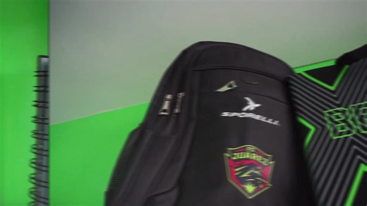 🧢👕🥤 Corre a la Bravo Tienda Fashion Room y adquiere la mercancía oficial de nuestros Bravos y Bravas o ingresa a nuestro portal www.bravotienda.com. 📍Plaza Barrancas, local 3-B Lunes a viernes de 11:00 a.m. a 7:00 p.m. Sábados de 11:00 a.m. a 5:00 p.m | FC Juárez