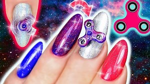 Take a tiny fidget spinner wherever you go by putting it on your nails