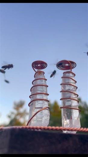 727K views · 9.8K reactions | The vibrations from sound bee traffic, combined with quartz crystals and a spiral vortex induction coil. #vibration #relax #positivevibes #frequency #vibrationhealing #soundtherapy | MineStone OnEarth | Facebook