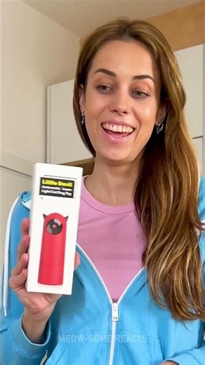 The Ultimate Laser Battle: Who Will Conquer? 🐱✨