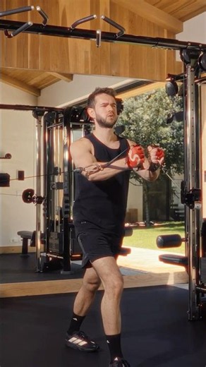 Train Like Zedd | Inside Zedd’s Home Gym | Life Fitness / Hammer Strength