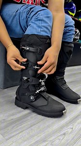 1M views · 15K reactions | Las botas Sidi X-Power Enduro Waterproof Black Protección total, agarre, durabilidad y cero filtraciones.  Pedidos al link https://wa.me/51914576562  Visítanos en Calle Esperanza 394, Miraflores #SIDI #MoterosPeru #botas | Gabriela GC Racing Import | Facebook